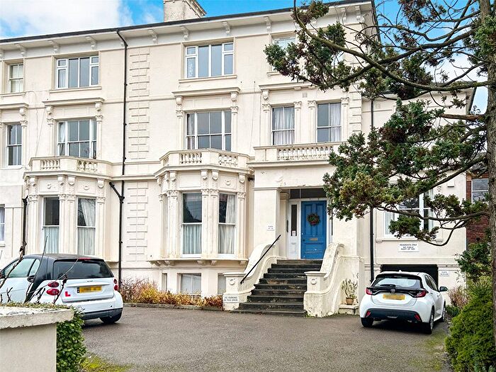 2 Bedroom Flat To Rent In Amherst Road, Tunbridge Wells, Kent, TN4