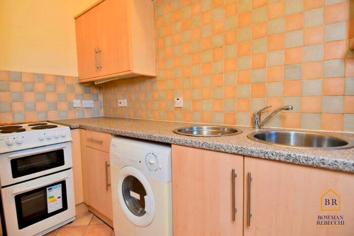 1 Bedroom Flat To Rent In Brachelston Street, Greenock, Greenock, PA16