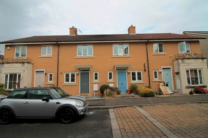 2 Bedroom Property To Rent In Eastcliff, Portishead, Bristol, BS20