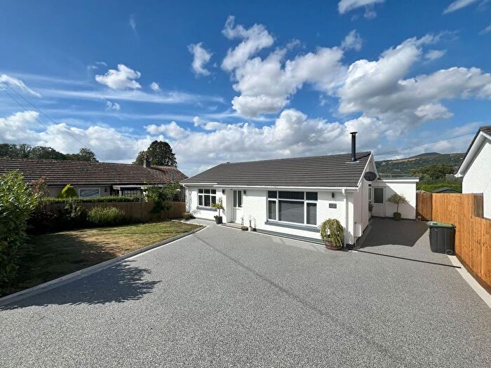 4 Bedroom Detached Bungalow For Sale In Linden Grove, Govilon, Abergavenny, NP7