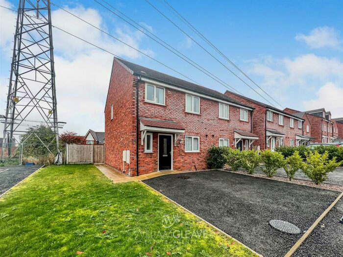 3 Bedroom Semi-Detached House To Rent In Fern Close, Connahs Quay, CH5