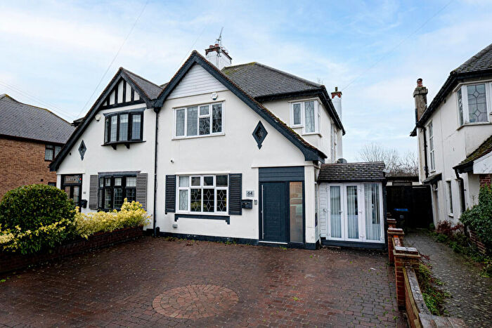 3 Bedroom Semi Detached House For Sale In Lifstan Way, Southend-on-sea, SS1