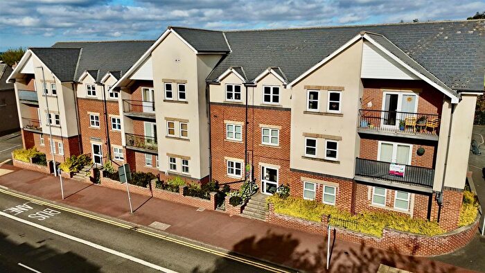 2 Bedroom Flat For Sale In Symphony Court, Gateshead, NE8
