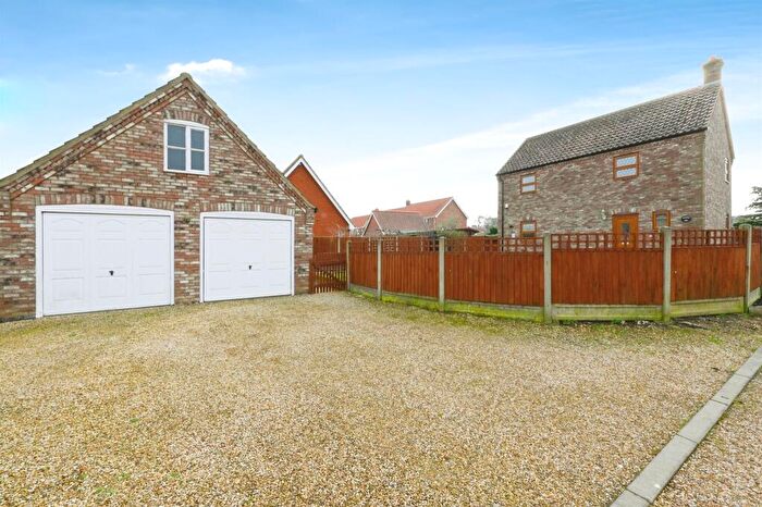 3 Bedroom Detached House For Sale In Lawrences Lane, Hilgay, Downham Market, PE38
