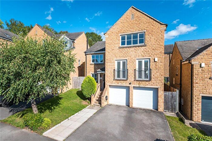 5 Bedroom Detached House For Sale In Saxilby Road, East Morton, West Yorkshire, BD20