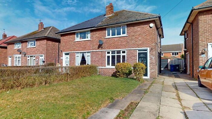 2 Bedroom Semi-Detached House To Rent In Everingham Road, Doncaster, DN4
