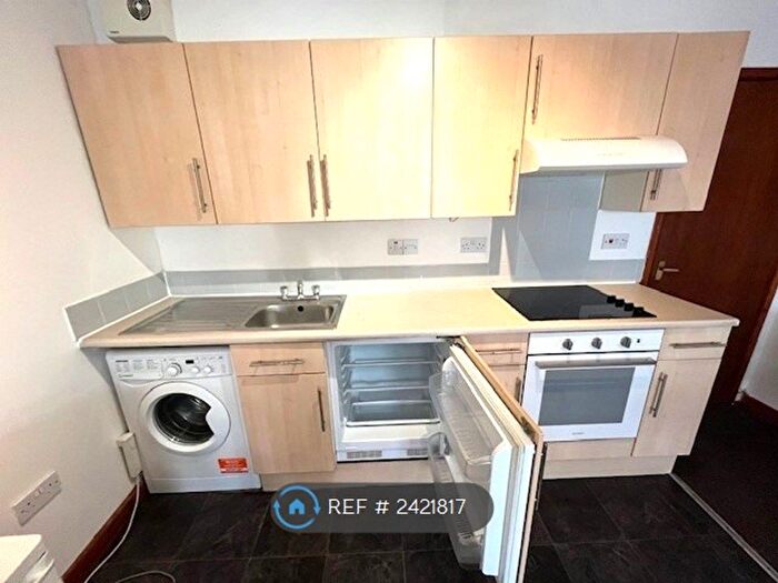 2 Bedroom Flat To Rent In City Road, Bristol, BS2