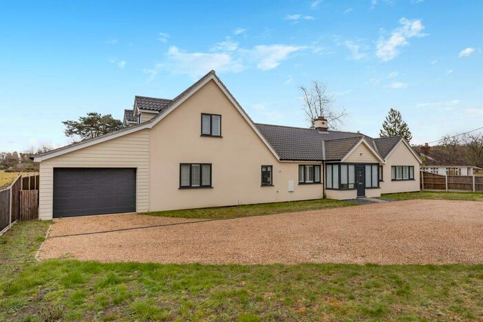 5 Bedroom Bungalow For Sale In Hopton Road, Garboldisham, Diss, IP22