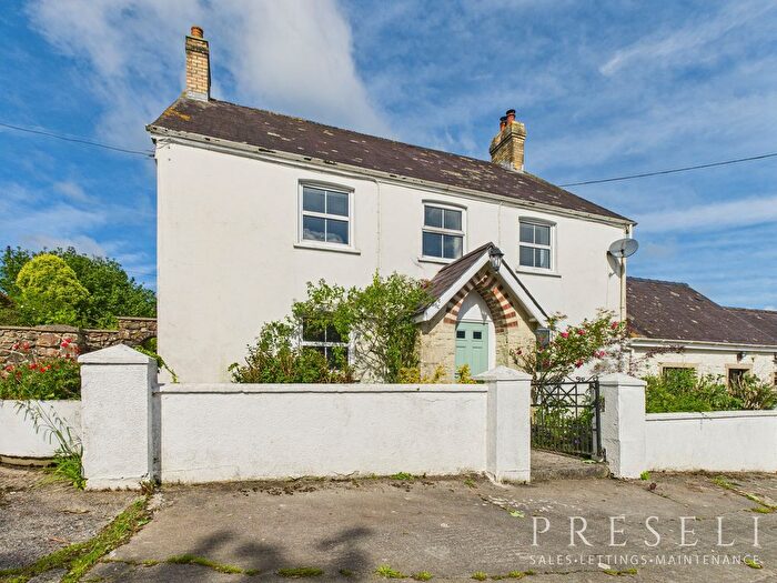4 Bedroom Farm To Rent In Carnary Farm, Whitland, Pembrokeshire, SA34
