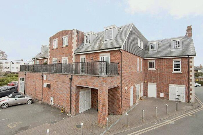2 Bedroom Flat To Rent In Bridge Street, Walton-On-Thames, KT12