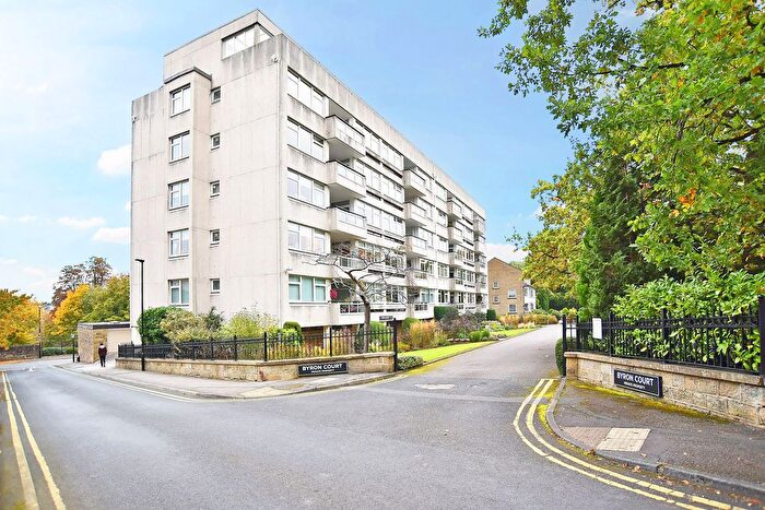 3 Bedroom Flat For Sale In Beech Grove, Harrogate, HG2