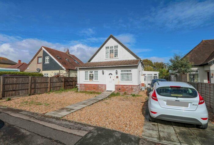 4 Bedroom Detached House For Sale In St Hermans Road, Hayling Island, PO11