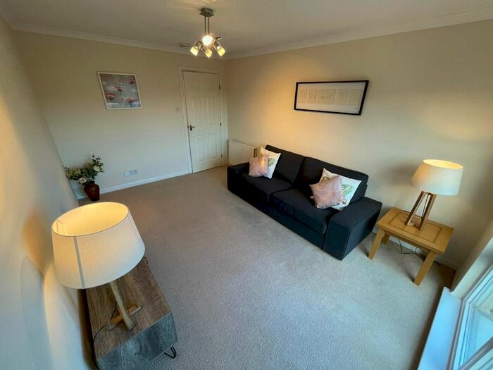 1 Bedroom Flat To Rent In Strawberry Bank Parade, The City Centre, Aberdeen, AB11