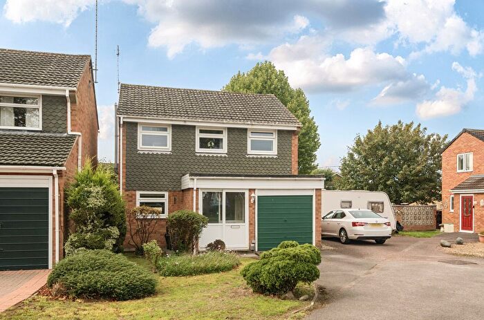 3 Bedroom Detached House For Sale In Edgar Row Close, Wroughton, Swindon, SN4