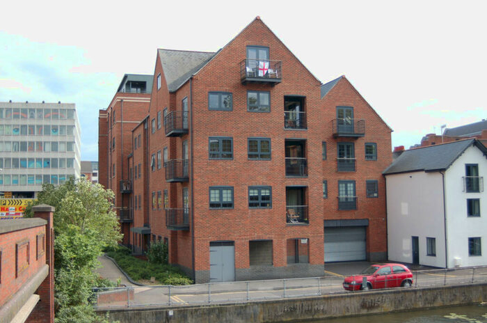 2 Bedroom Apartment To Rent In Forbury Road, Berkshire, RG1