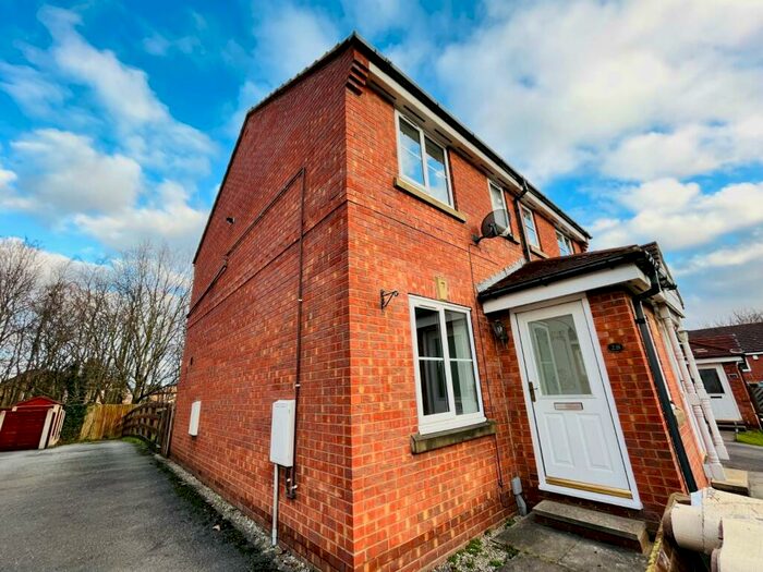 2 Bedroom Semi-Detached House To Rent In Millbeck Approach, Morley, Leeds, West Yorkshire, Uk, LS27