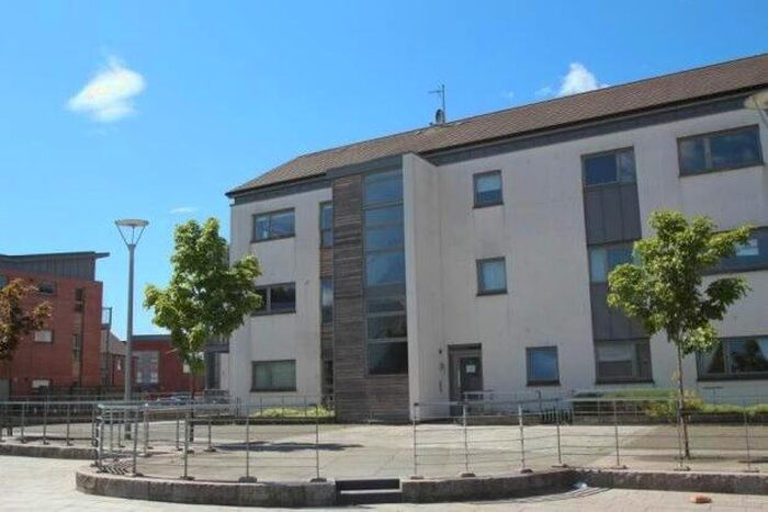 2 Bedroom Flat To Rent In Drip Road, Stirling, FK8