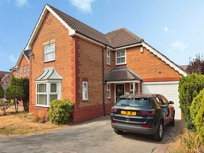 4 Bedroom Detached House For Sale In Lady Walk, Gateford, Worksop, S81