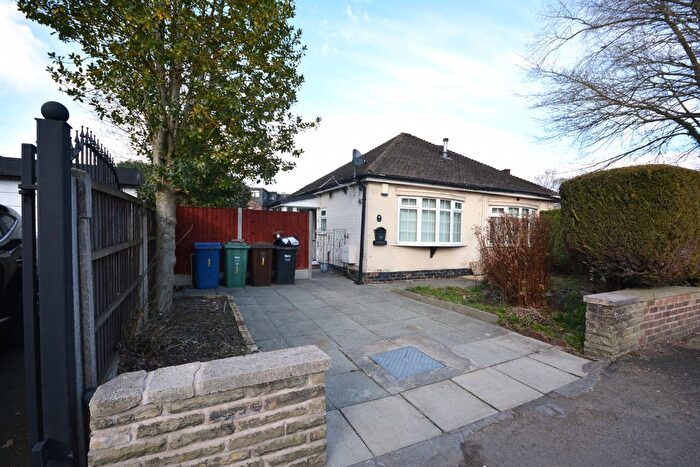 3 Bedroom Detached Bungalow To Rent In Ash Grove, Prestwich, Manchester, M25