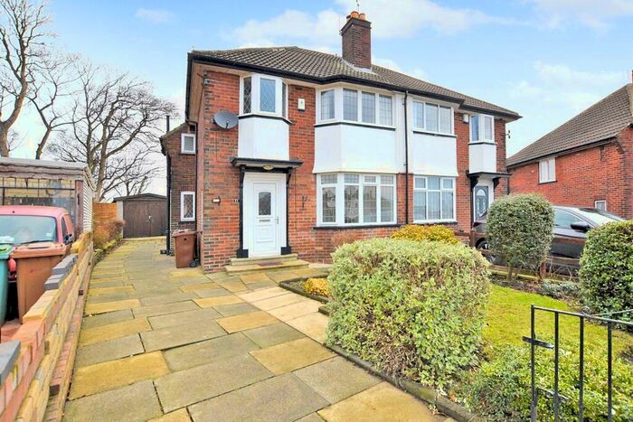 3 Bedroom Semi-Detached House To Rent In Green Hill Drive, Leeds, LS13