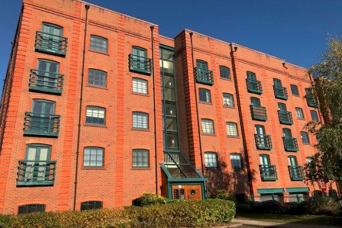 2 Bedroom Flat To Rent In Wharton Court, Chester, CH2