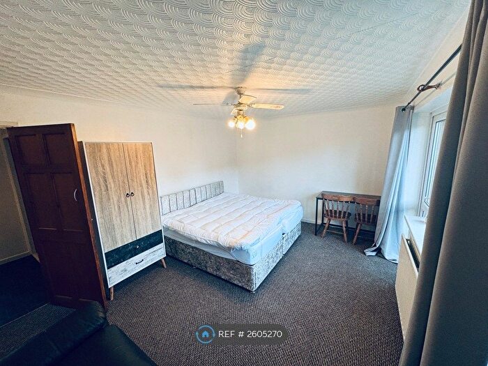 2 Bedroom Flat To Rent In Tuckers Close, Loughborough, LE11