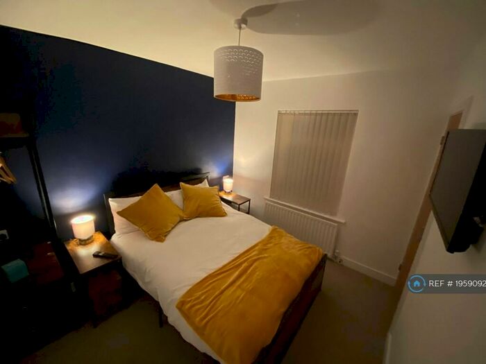 3 Bedroom Semi-Detached House To Rent In Eskdale Crescent, Washington, NE37