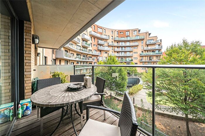 2 Bedroom Flat For Sale In Tanner Street, London, SE1