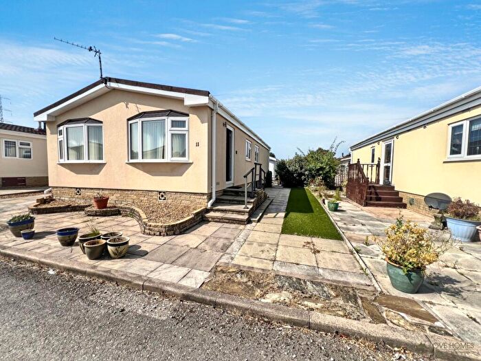 3 Bedroom Park Home For Sale In Carr Bridge Residential Park, Blackpool, FY4