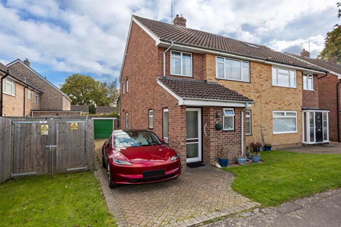 3 Bedroom House For Sale In Westway, Copthorne, Crawley, RH10