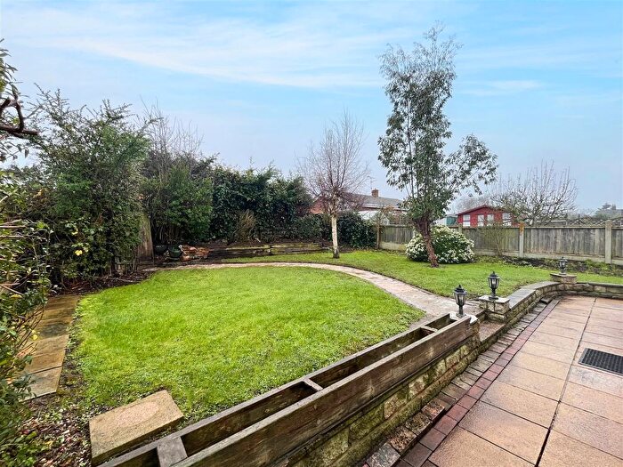 2 Bedroom Detached Bungalow For Sale In Highfield Rise, Althorne, Chelmsford, CM3