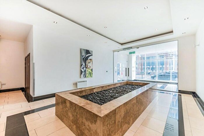 1 Bedroom Flat To Rent In Manor Road, Wallington, Surrey, SM6