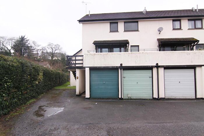 1 Bedroom Flat For Sale In Jacobs Pool, Okehampton, Devon, EX20
