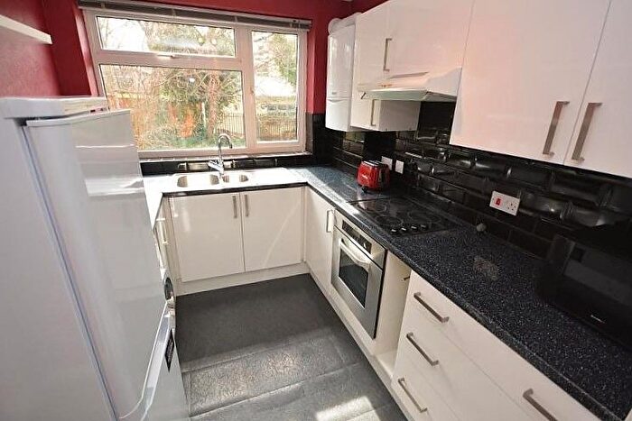 2 Bedroom Flat To Rent In Haig Court, CM2