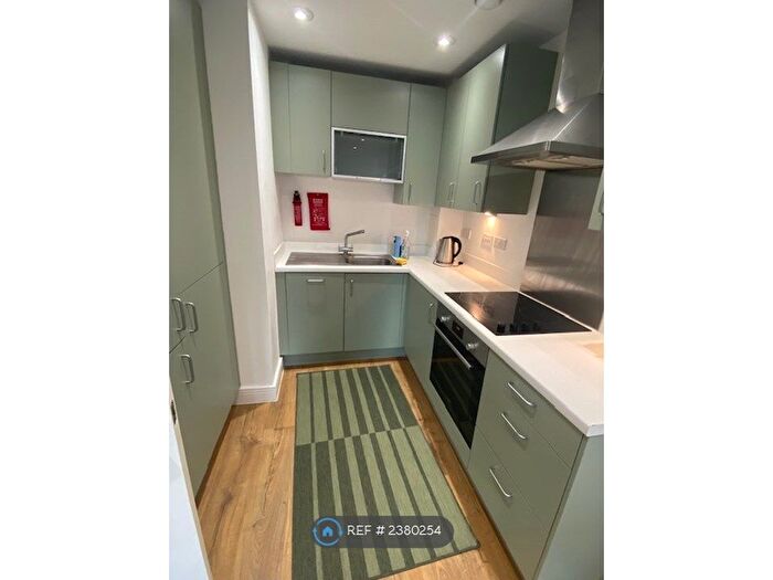 1 Bedroom Flat To Rent In Wilson Tower, London, E1