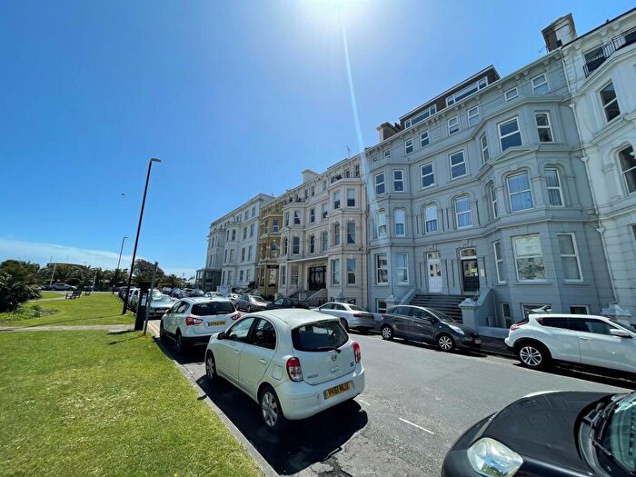 2 Bedroom Flat To Rent In Wilmington Square, Eastbourne, BN21