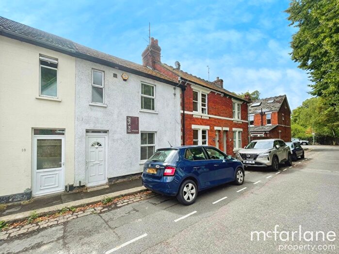2 Bedroom Terraced House To Rent In Quarry Road, Swindon, SN1