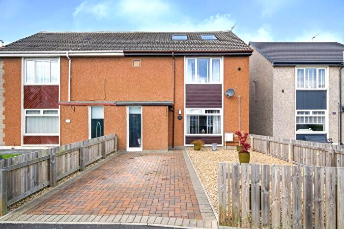 4 Bedroom Semi-Detached House For Sale In College Crescent, Falkirk, FK2