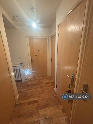 2 Bedroom Flat To Rent In Bell House, Wembley, HA9