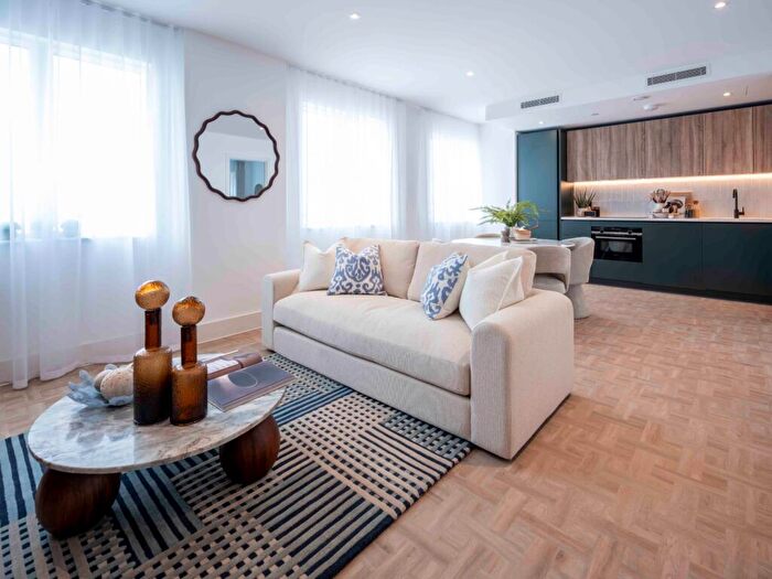 1 Bedroom Flat For Sale In One Clapham, Clapham Junction Approach, SW11