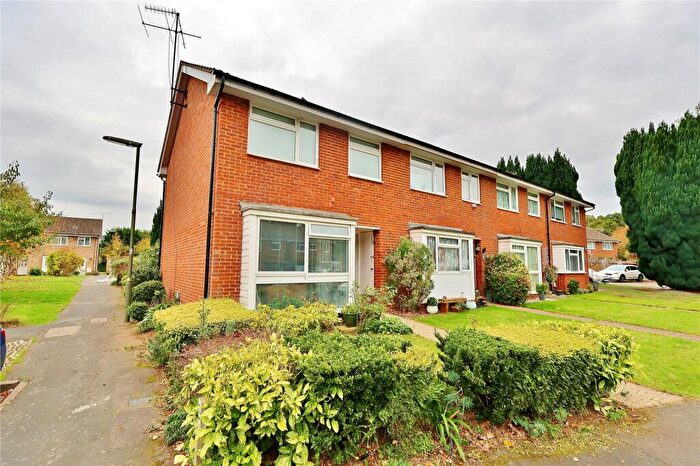3 Bedroom End Of Terrace House For Sale In Bishops Wood, Goldsworth Park, Woking, Surrey, GU21