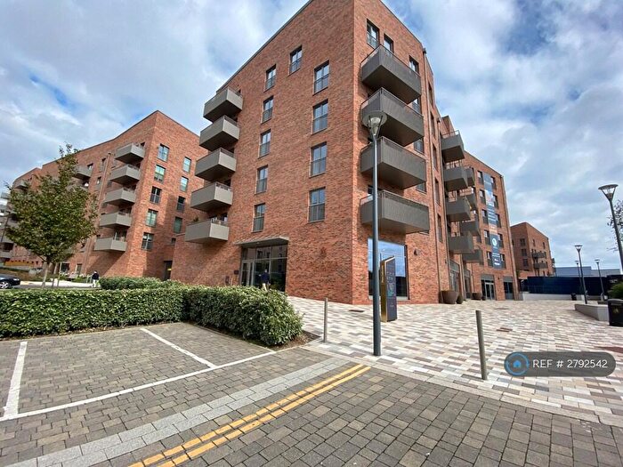 2 Bedroom Flat To Rent In Explorer Way, Mill Hill East North London, NW7