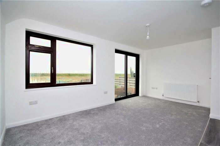 2 Bedroom Apartment To Rent In Brighton Road, Lancing, West Sussex, BN15