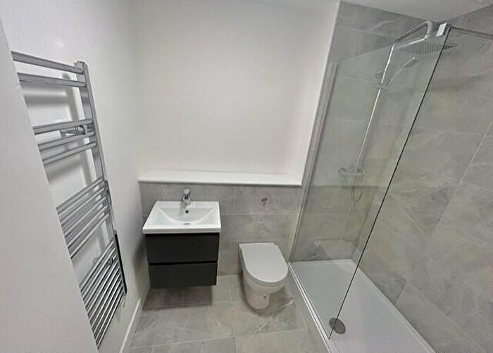 1 Bedroom Apartment To Rent In Richmond Village, Richmond Road, Cardiff(City), CF24