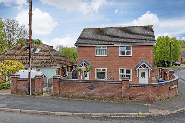 2 Bedroom Semi Detached House For Sale In Calow Lane, Hasland, Chesterfield, S41