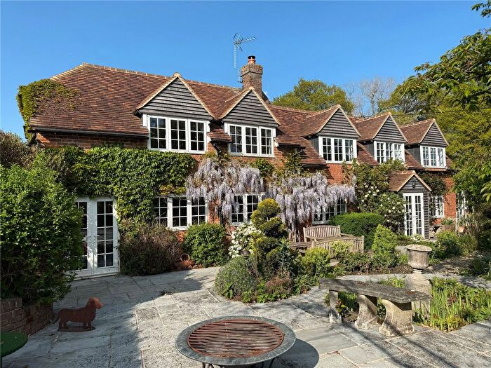 4 Bedroom Detached House For Sale In North Heath, Chieveley, Newbury, Berkshire, RG20