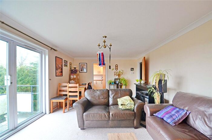 2 Bedroom Apartment To Rent In Westover Gardens, Westbury On Trym, Bristol, Bristol, BS9