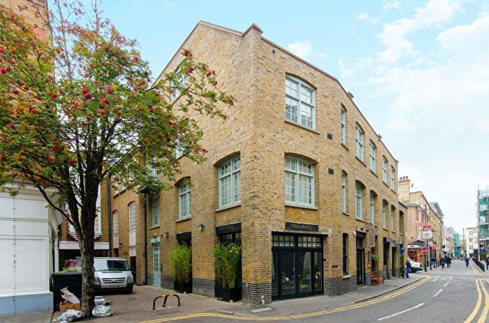 2 Bedroom Flat To Rent In Rivington Street, Shoreditch, London, EC2A