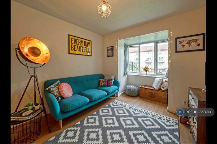1 Bedroom Flat To Rent In Sterling Gardens, London, SE14