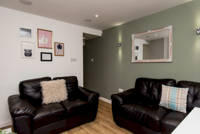 4 Bedroom House To Rent In Leek Road, ST4